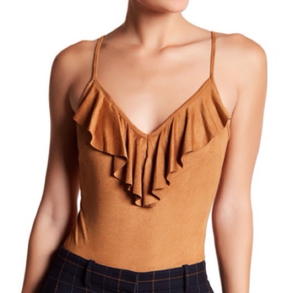 HARLOW & GRAHAM Faux Suede Bodysuit Caramel - Picture 3 of 11